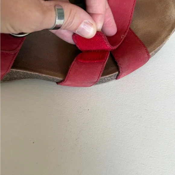 Dansko Elegant Red adjustable Buckle Sandals size 9-9.5 - Picture 4 of 12